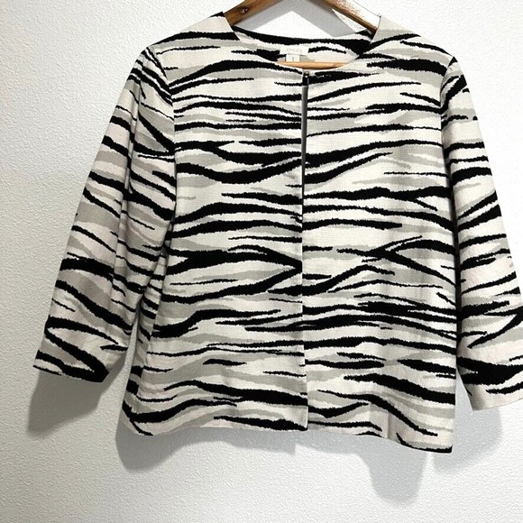 CHICO'S Open Jacket light Suit Blazer W/ Lining Top Jungle Print animal Sz 1 S - Picture 1 of 16